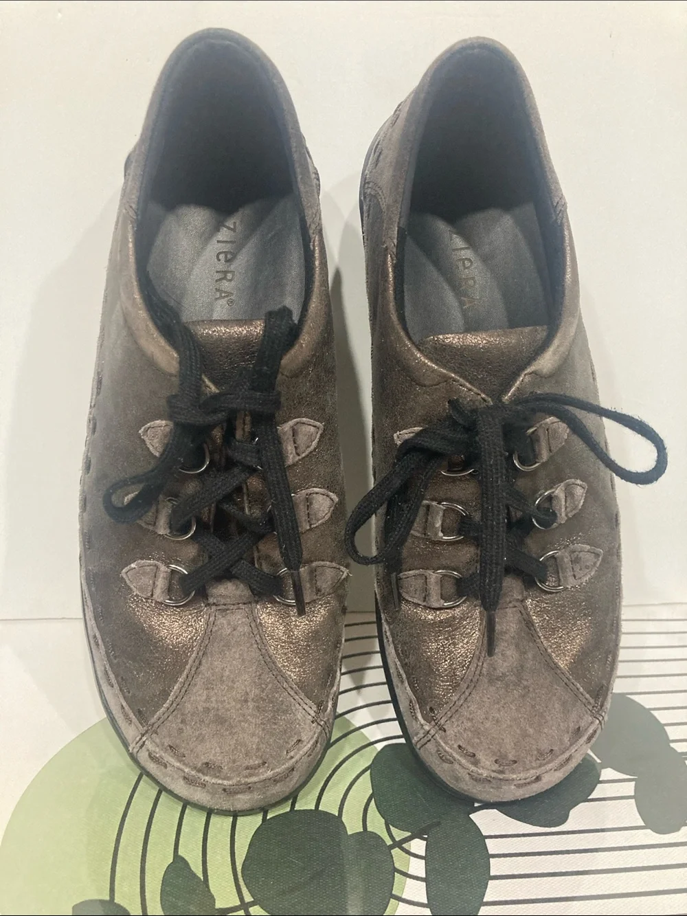 ZIERA Allsorts Laced Up Walking Shoes Metallic Espresso Bronze Suede Size 11.5